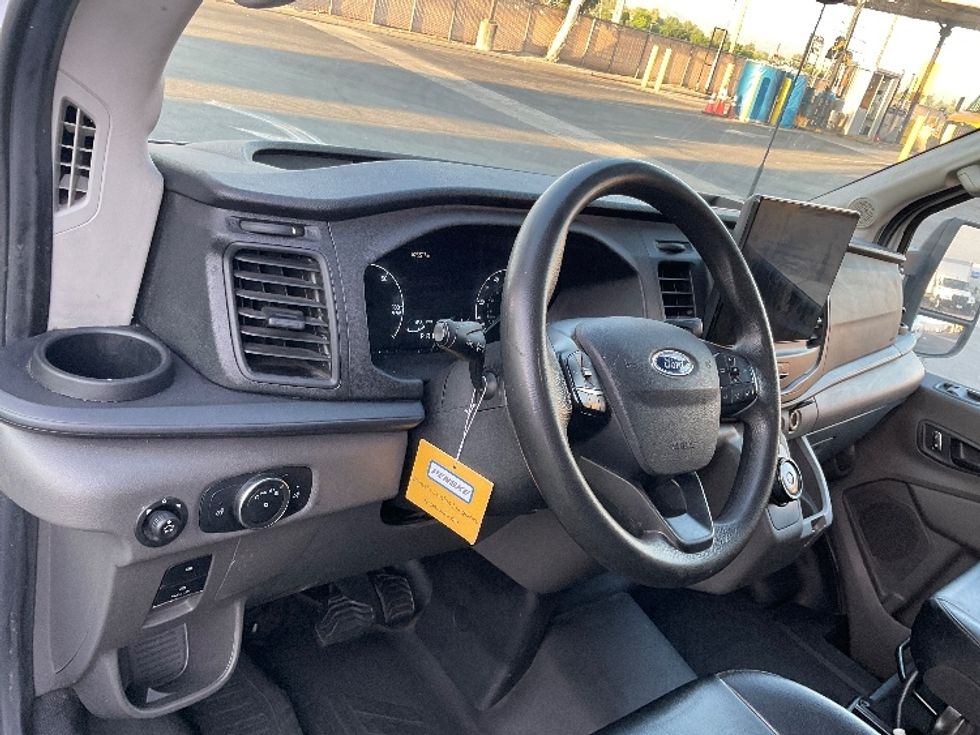Cargo Van (Panel Van)-Alternative Fuel Trucks & Tractors-Ford-2022-TRAN350E-Torrance-CA-52,654\n\t\tmiles-$ 33,500 - Image 17