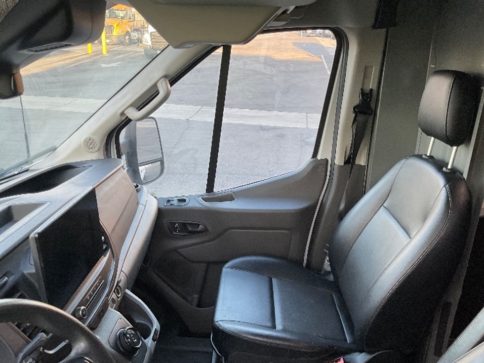 Cargo Van (Panel Van)-Alternative Fuel Trucks & Tractors-Ford-2022-TRAN350E-Torrance-CA-52,654\n\t\tmiles-$ 33,500 - Image 19