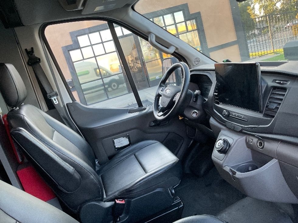 Cargo Van (Panel Van)-Alternative Fuel Trucks & Tractors-Ford-2022-TRAN350E-Torrance-CA-52,654\n\t\tmiles-$ 33,500 - Image 22