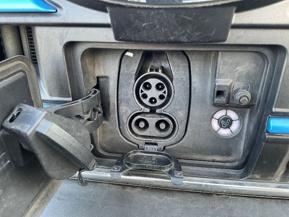 Cargo Van (Panel Van)-Alternative Fuel Trucks & Tractors-Ford-2022-TRAN350E-Torrance-CA-52,654\n\t\tmiles-$ 33,500 - Image 26