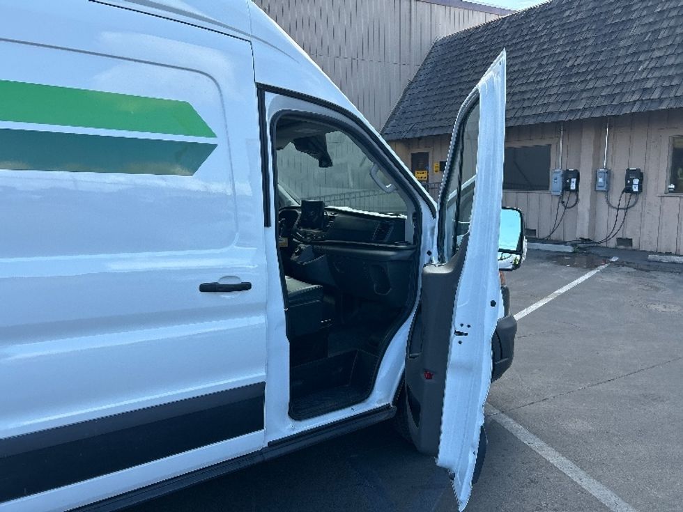 Cargo Van (Panel Van)-Alternative Fuel Trucks & Tractors-Ford-2022-TRAN350E-Torrance-CA-52,839\n\t\tmiles-$ 21,000 - Image 20