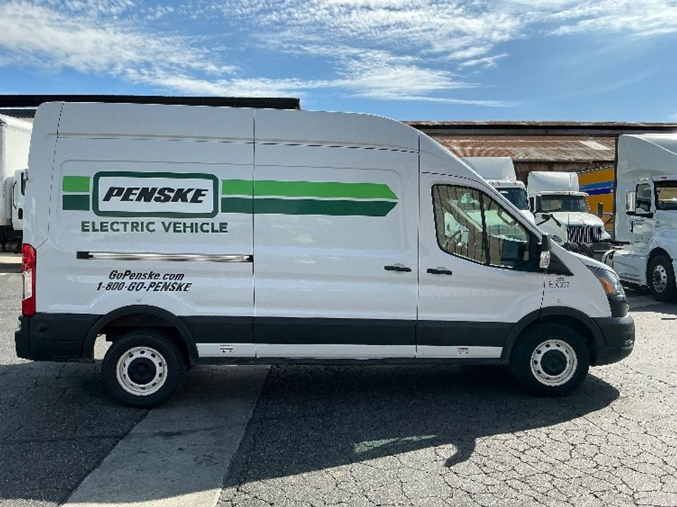 Cargo Van (Panel Van)-Alternative Fuel Trucks & Tractors-Ford-2022-TRAN350E-Torrance-CA-53,005\n\t\tmiles-$ 34,250 - Image 14