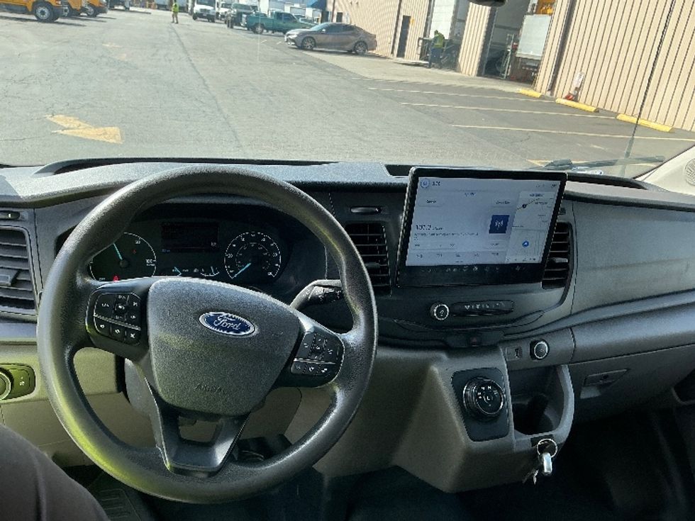 Cargo Van (Panel Van)-Alternative Fuel Trucks & Tractors-Ford-2022-TRAN350E-Torrance-CA-53,005\n\t\tmiles-$ 34,250 - Image 17