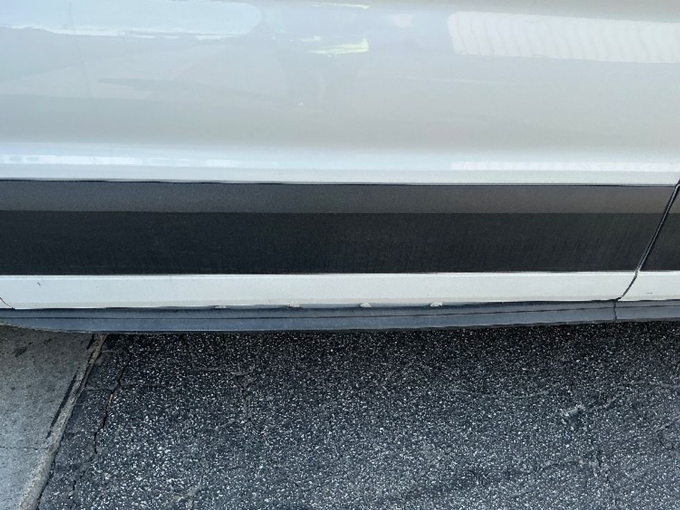 Cargo Van (Panel Van)-Alternative Fuel Trucks & Tractors-Ford-2022-TRAN350E-Torrance-CA-53,005\n\t\tmiles-$ 34,250 - Image 26