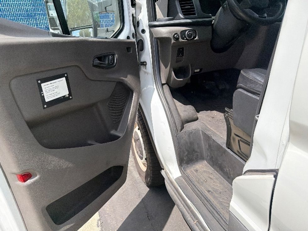 Cargo Van (Panel Van)-Alternative Fuel Trucks & Tractors-Ford-2022-TRAN350E-Torrance-CA-53,437\n\t\tmiles-$ 32,250 - Image 15
