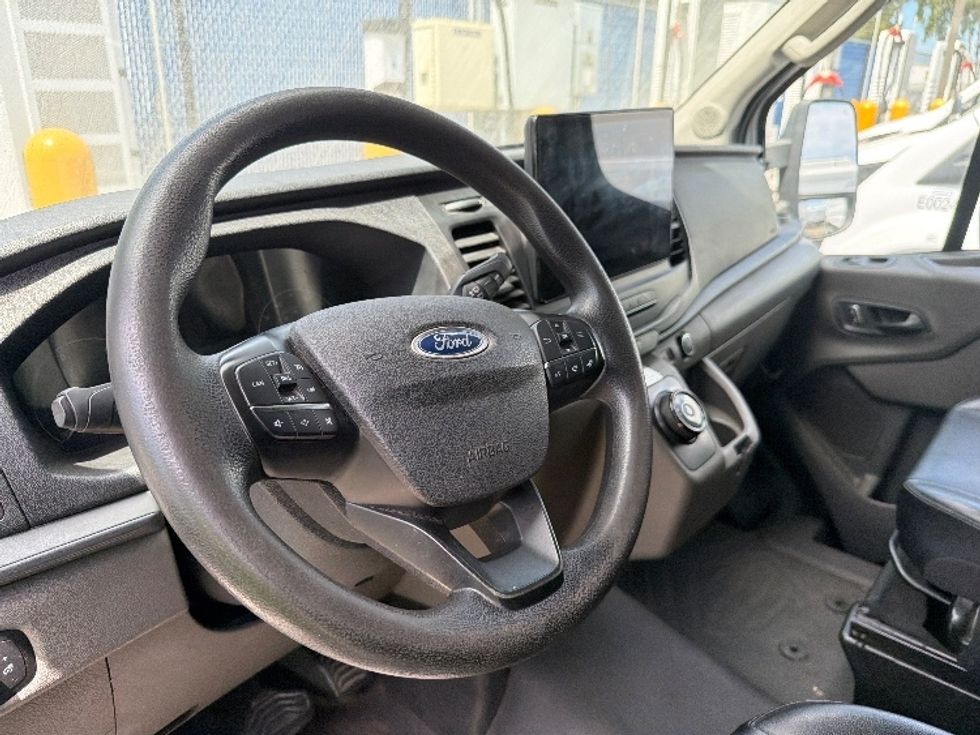 Cargo Van (Panel Van)-Alternative Fuel Trucks & Tractors-Ford-2022-TRAN350E-Torrance-CA-53,437\n\t\tmiles-$ 32,250 - Image 17