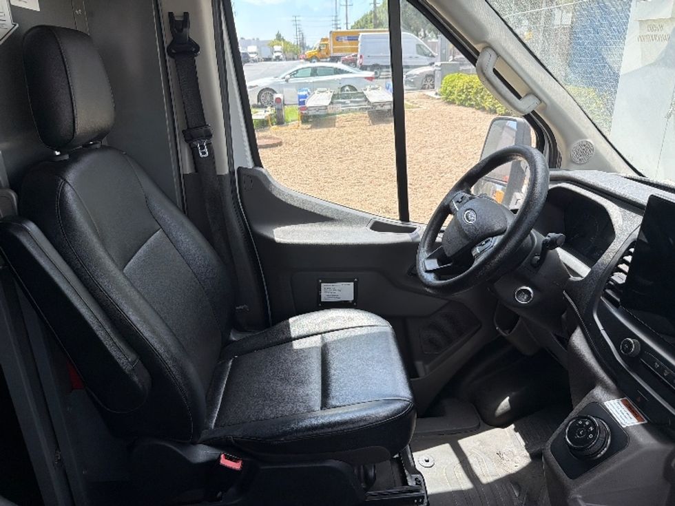 Cargo Van (Panel Van)-Alternative Fuel Trucks & Tractors-Ford-2022-TRAN350E-Torrance-CA-53,437\n\t\tmiles-$ 32,250 - Image 21