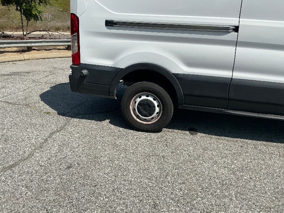 Cargo Van (Panel Van)-Alternative Fuel Trucks & Tractors-Ford-2022-TRAN350E-Torrance-CA-54,501\n\t\tmiles-$ 33,250 - Image 14