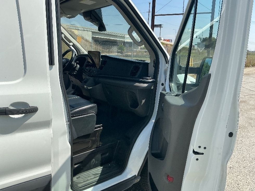 Cargo Van (Panel Van)-Alternative Fuel Trucks & Tractors-Ford-2022-TRAN350E-Torrance-CA-54,501\n\t\tmiles-$ 33,250 - Image 20