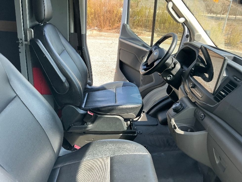Cargo Van (Panel Van)-Alternative Fuel Trucks & Tractors-Ford-2022-TRAN350E-Torrance-CA-54,501\n\t\tmiles-$ 33,250 - Image 22