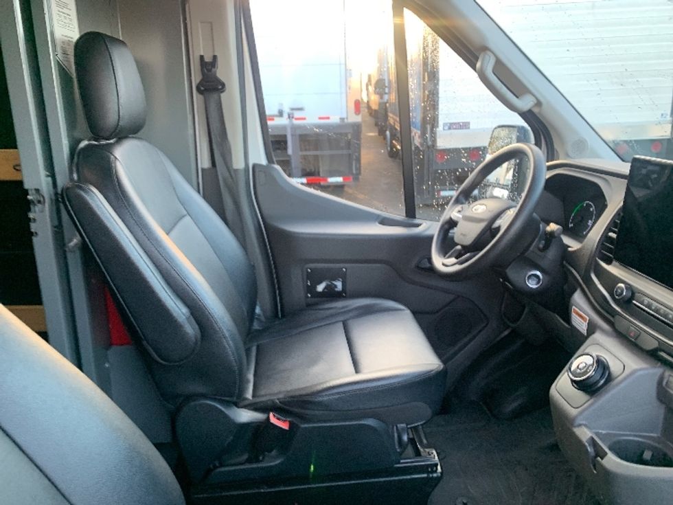 Cargo Van (Panel Van)-Alternative Fuel Trucks & Tractors-Ford-2022-TRAN350E-Torrance-CA-54,707\n\t\tmiles-$ 33,250 - Image 22