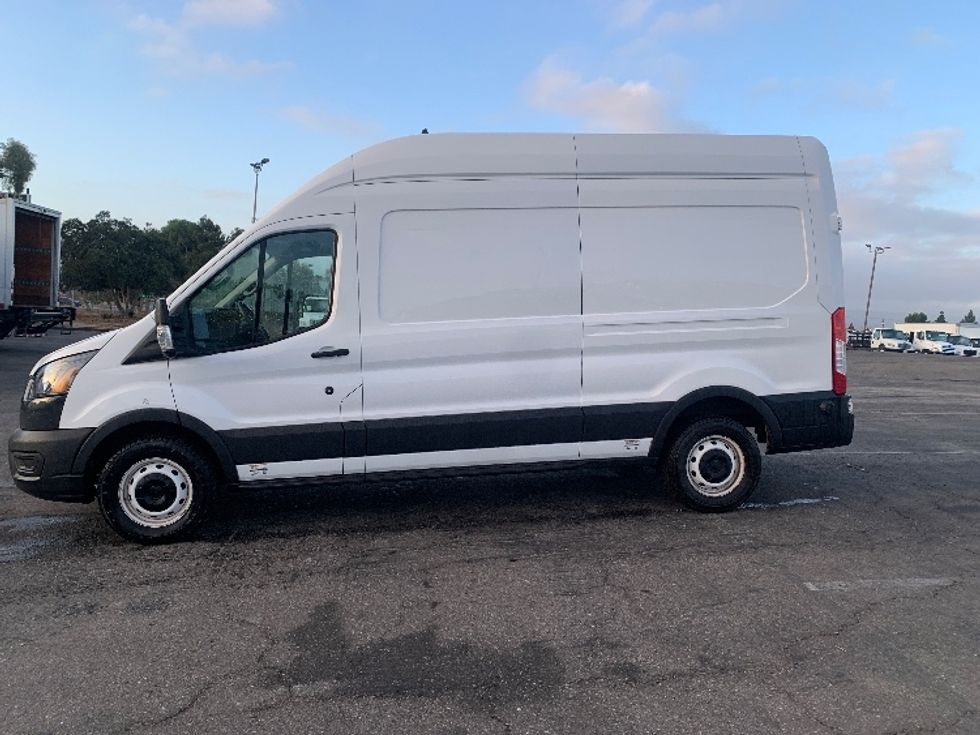 Cargo Van (Panel Van)-Alternative Fuel Trucks & Tractors-Ford-2022-TRAN350E-Torrance-CA-54,707\n\t\tmiles-$ 33,250 - Image 4