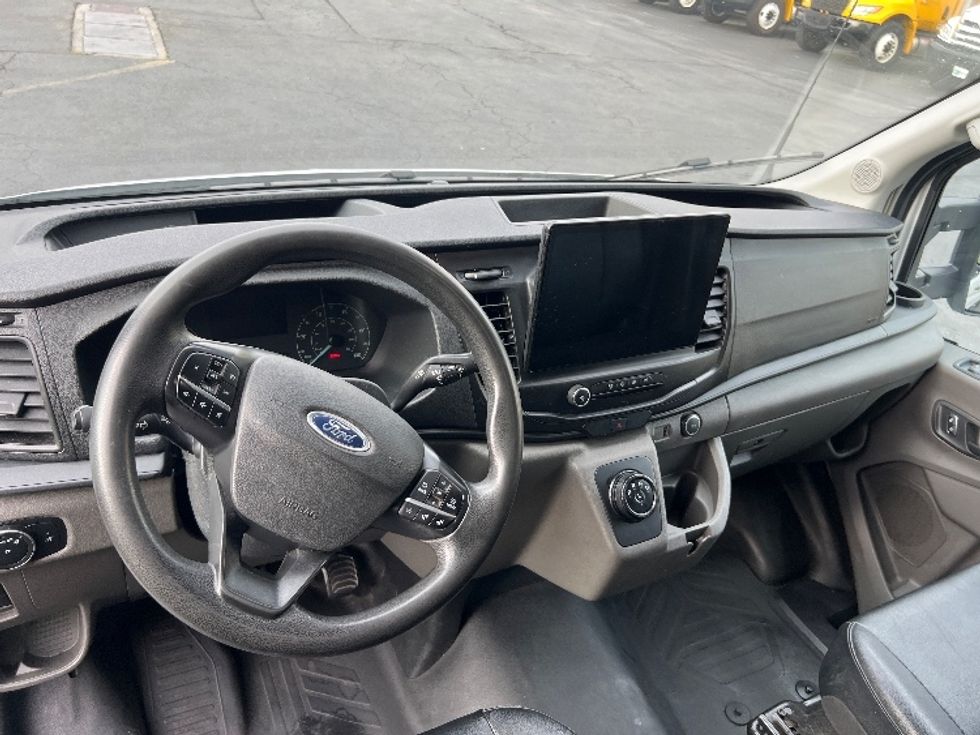 Cargo Van (Panel Van)-Alternative Fuel Trucks & Tractors-Ford-2022-TRAN350E-Torrance-CA-63,991\n\t\tmiles-$ 30,750 - Image 15