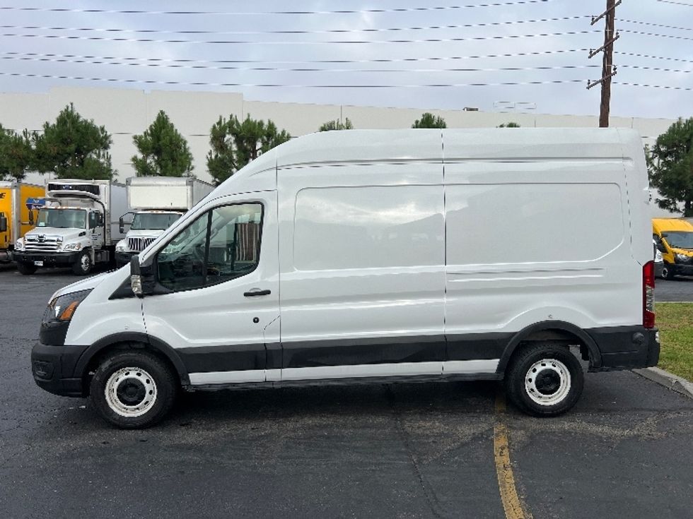 Cargo Van (Panel Van)-Alternative Fuel Trucks & Tractors-Ford-2022-TRAN350E-Torrance-CA-63,991\n\t\tmiles-$ 30,750 - Image 4