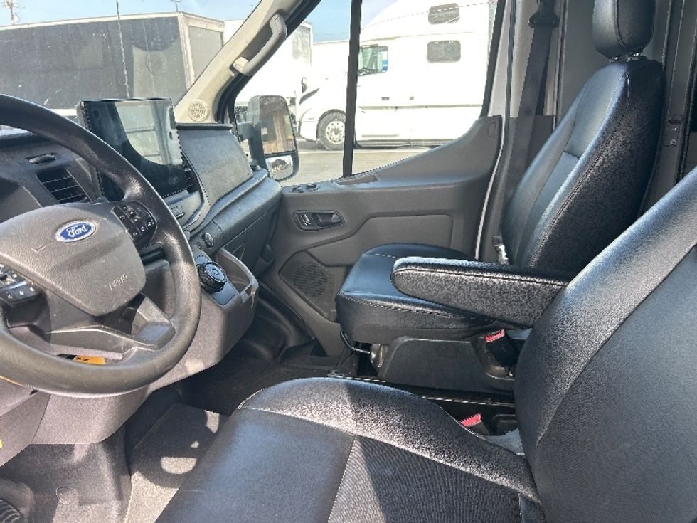 Cargo Van (Panel Van)-Alternative Fuel Trucks & Tractors-Ford-2022-TRAN350E-Torrance-CA-64,268\n\t\tmiles-$ 34,750 - Image 19