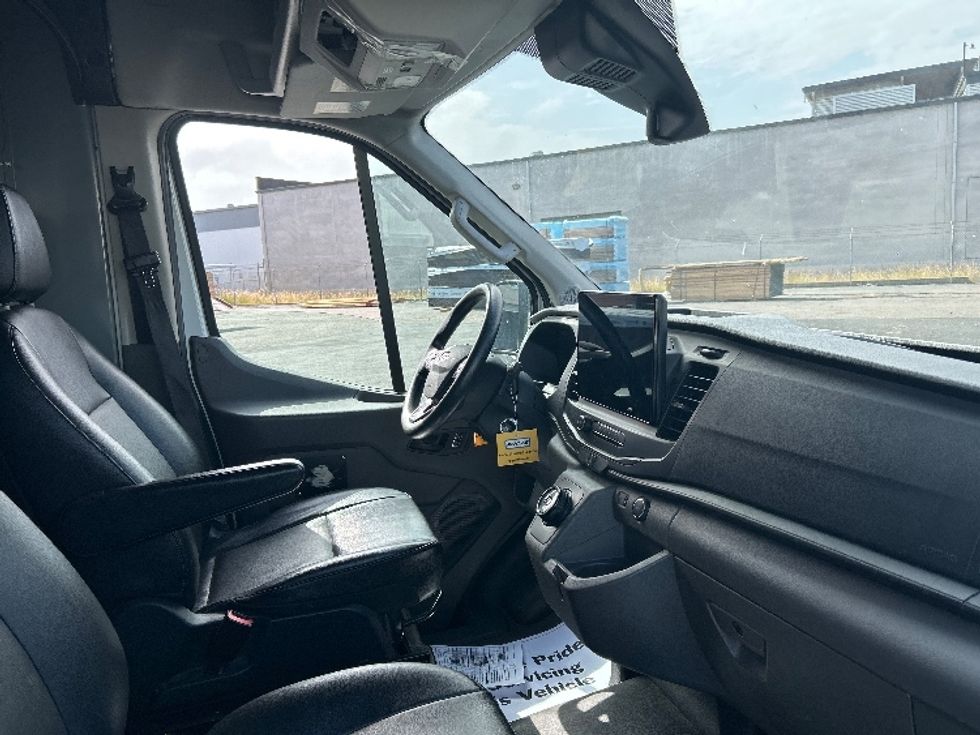 Cargo Van (Panel Van)-Alternative Fuel Trucks & Tractors-Ford-2022-TRAN350E-Torrance-CA-64,268\n\t\tmiles-$ 34,750 - Image 22
