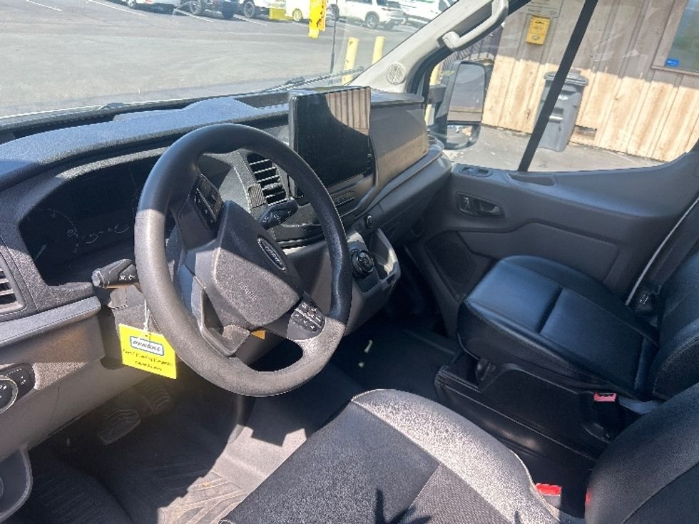 Cargo Van (Panel Van)-Alternative Fuel Trucks & Tractors-Ford-2022-TRAN350E-Torrance-CA-70,082\n\t\tmiles-$ 35,250 - Image 17
