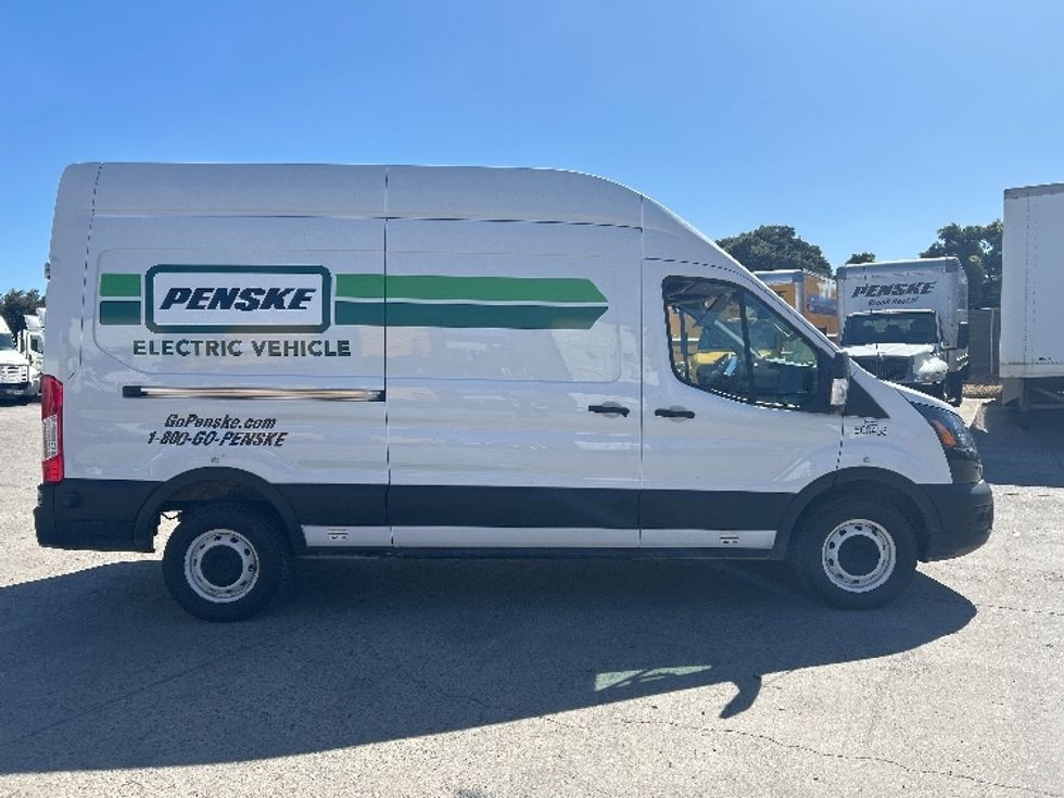 Cargo Van (Panel Van)-Alternative Fuel Trucks & Tractors-Ford-2022-TRAN350E-Torrance-CA-81,477\n\t\tmiles-$ 34,500 - Image 15