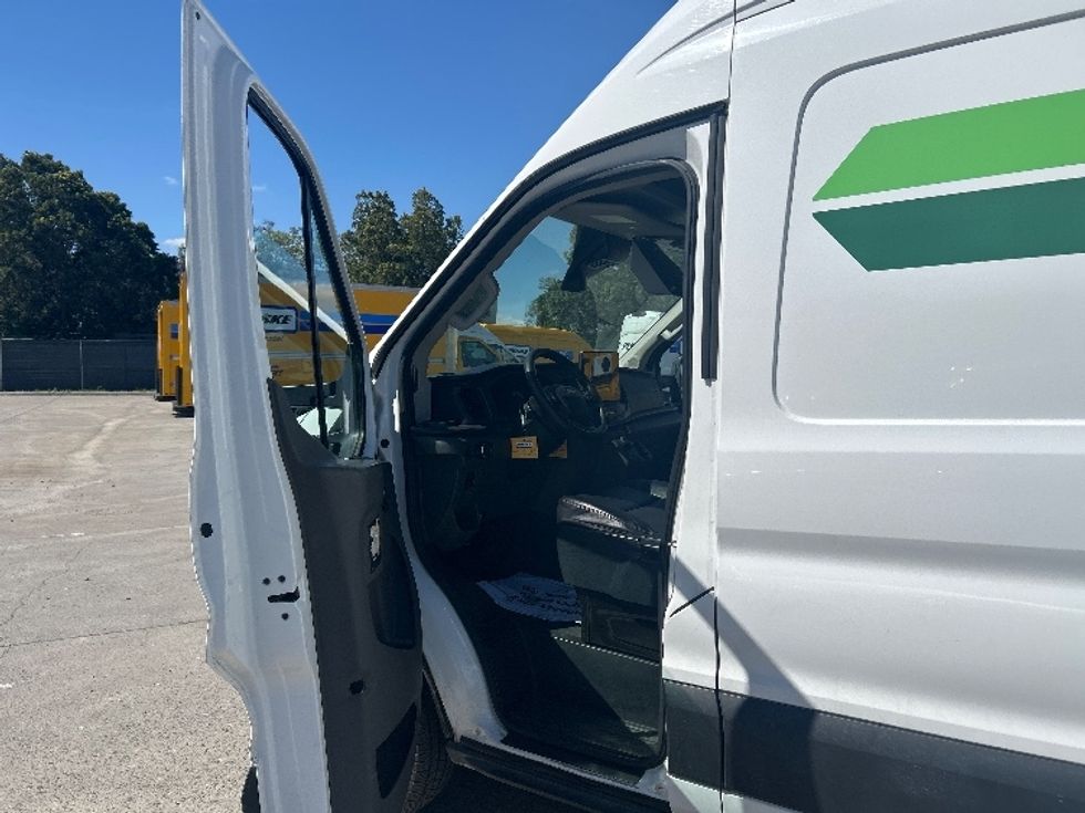 Cargo Van (Panel Van)-Alternative Fuel Trucks & Tractors-Ford-2022-TRAN350E-Torrance-CA-81,477\n\t\tmiles-$ 34,500 - Image 16