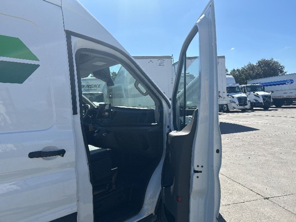 Cargo Van (Panel Van)-Alternative Fuel Trucks & Tractors-Ford-2022-TRAN350E-Torrance-CA-81,477\n\t\tmiles-$ 34,500 - Image 20