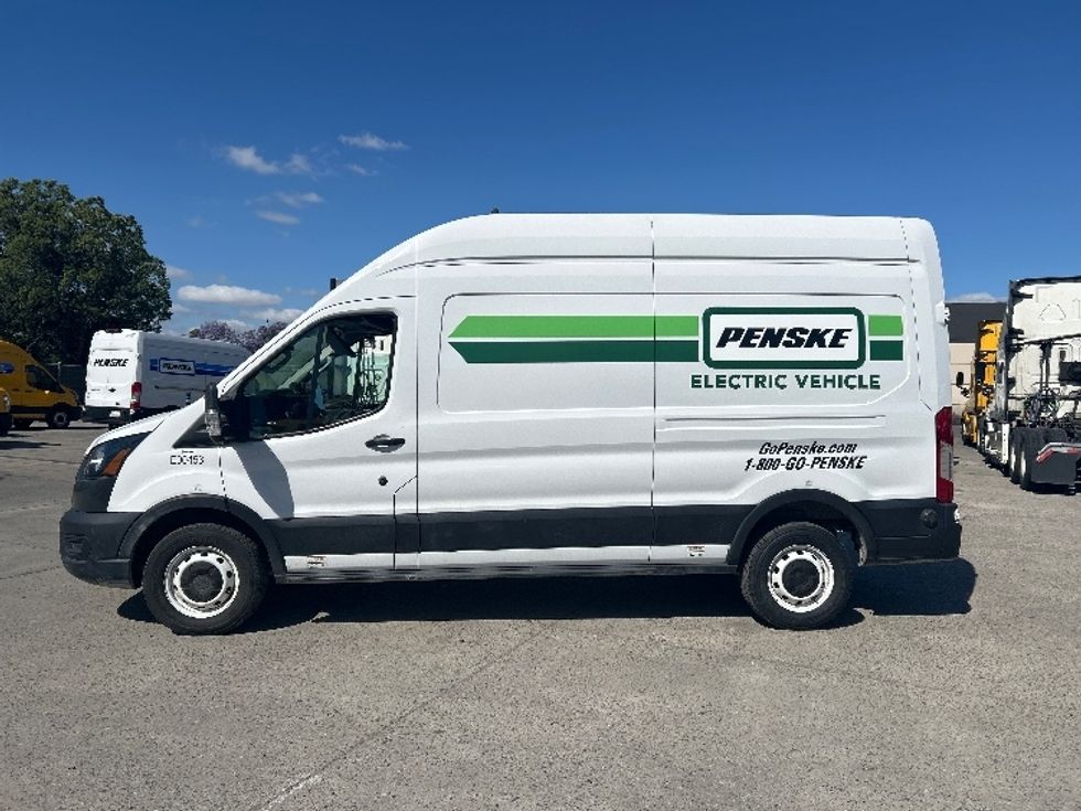 Cargo Van (Panel Van)-Alternative Fuel Trucks & Tractors-Ford-2022-TRAN350E-Torrance-CA-81,477\n\t\tmiles-$ 34,500 - Image 4