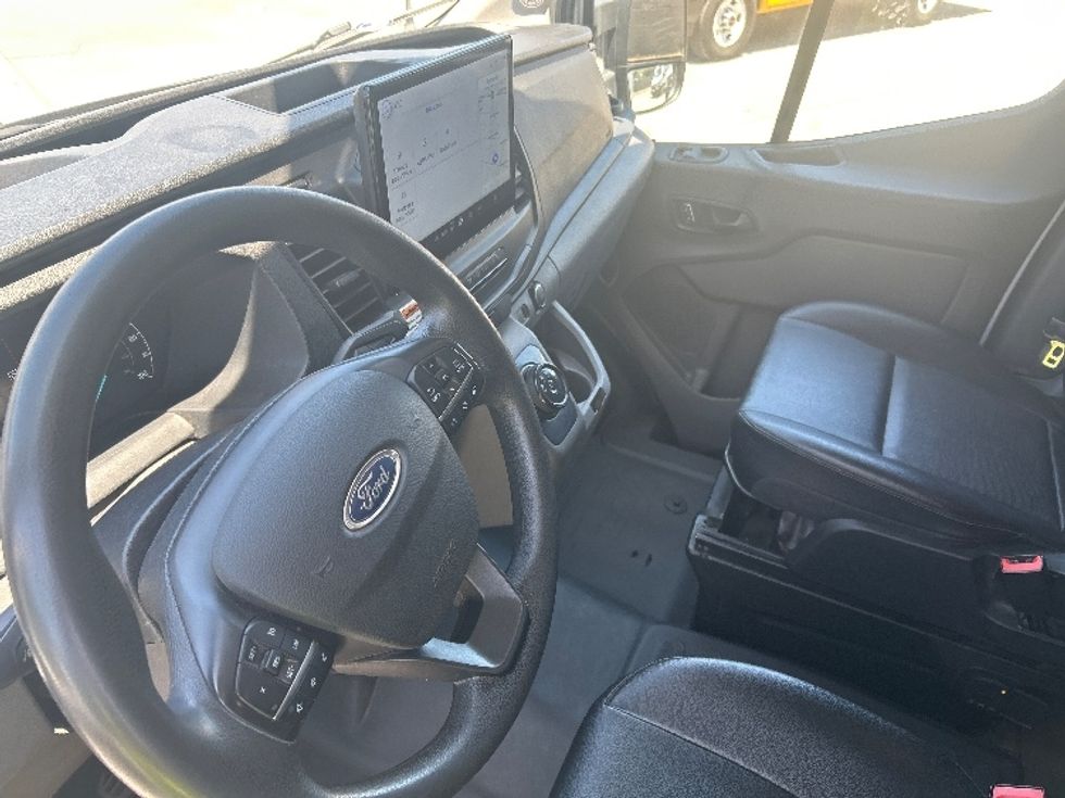 Cargo Van (Panel Van)-Alternative Fuel Trucks & Tractors-Ford-2022-TRAN350E-Torrance-CA-82,900\n\t\tmiles-$ 34,750 - Image 17