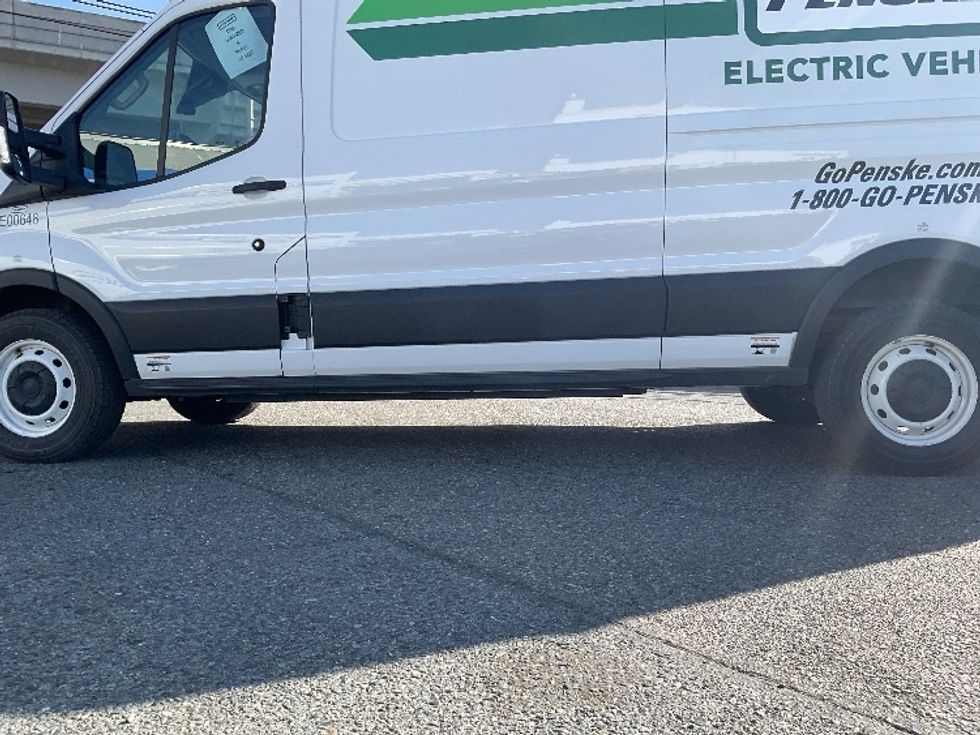 Cargo Van (Panel Van)-Alternative Fuel Trucks & Tractors-Ford-2022-TRAN350E-Tukwila-WA-16,222\n\t\tmiles-$ 35,500 - Image 5