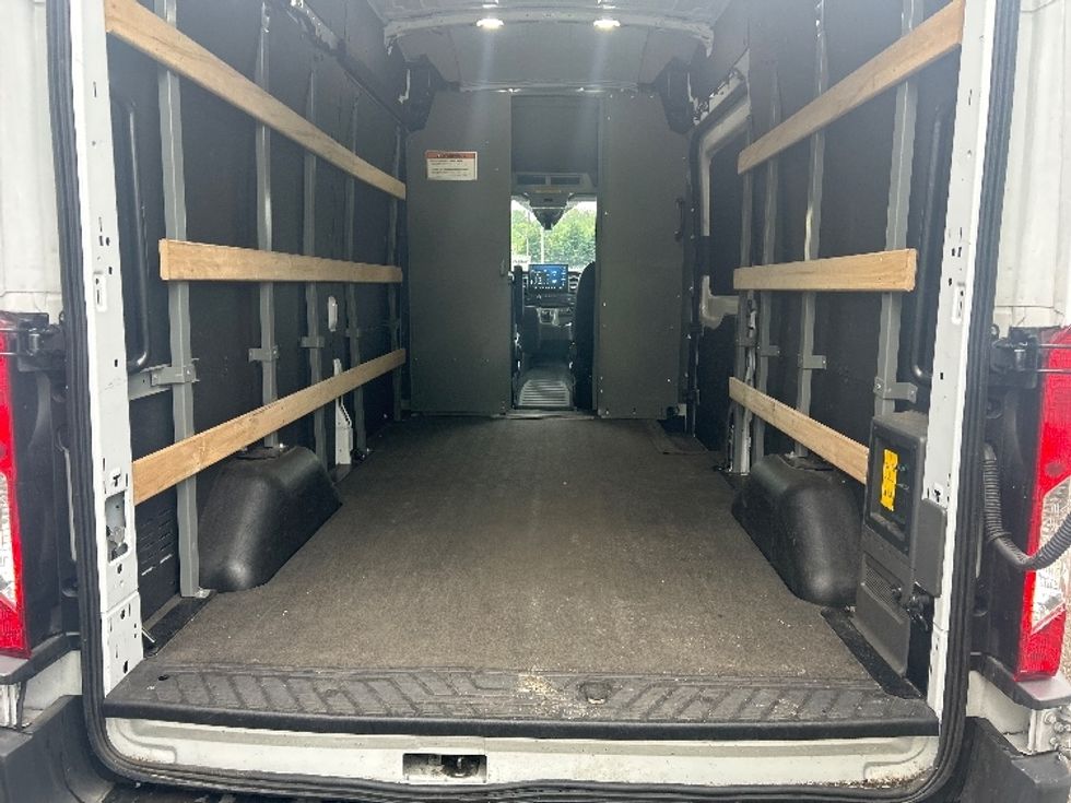 Cargo Van (Panel Van)-Alternative Fuel Trucks & Tractors-Ford-2022-TRAN350E-Tukwila-WA-17,247\n\t\tmiles-$ 39,750 - Image 8