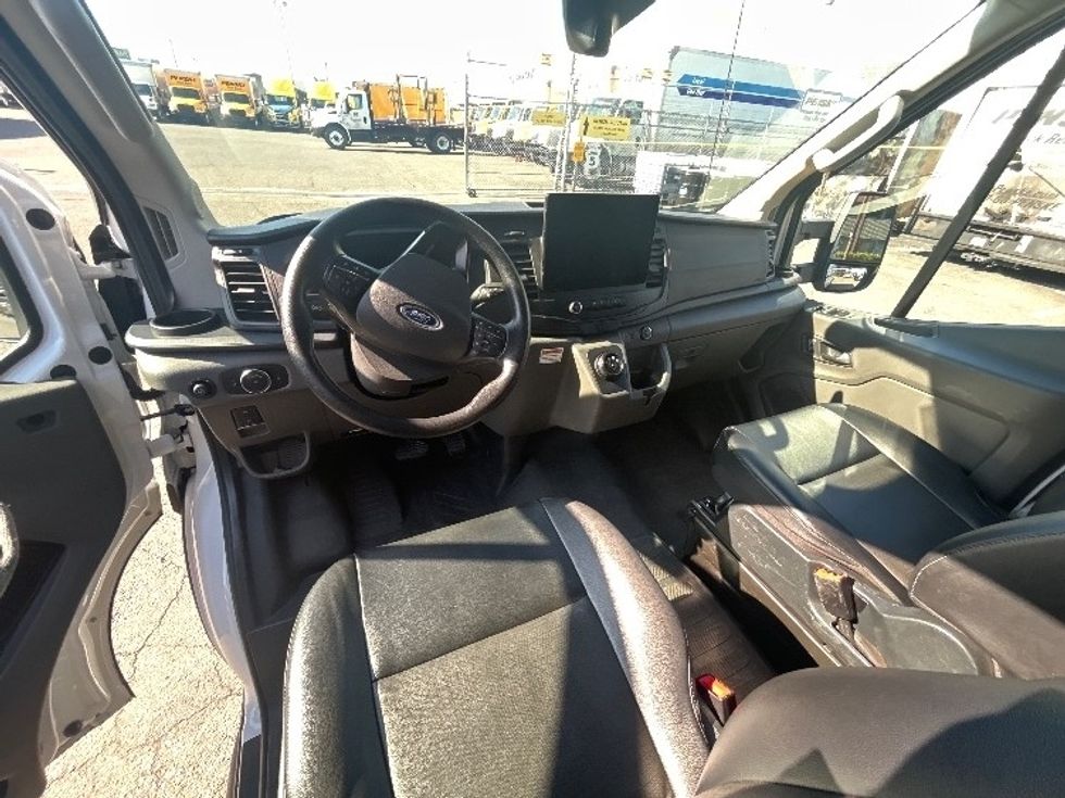 Cargo Van (Panel Van)-Alternative Fuel Trucks & Tractors-Ford-2022-TRAN350E-Tukwila-WA-17,742\n\t\tmiles-$ 35,250 - Image 18