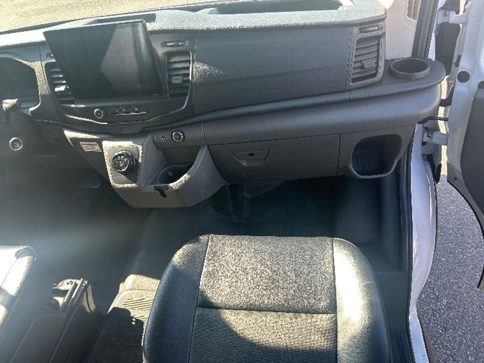 Cargo Van (Panel Van)-Alternative Fuel Trucks & Tractors-Ford-2022-TRAN350E-Tukwila-WA-17,742\n\t\tmiles-$ 35,250 - Image 21
