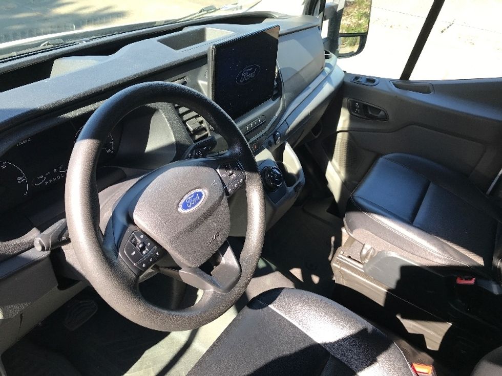 Cargo Van (Panel Van)-Alternative Fuel Trucks & Tractors-Ford-2022-TRAN350E-Tukwila-WA-21,536\n\t\tmiles-$ 40,250 - Image 17