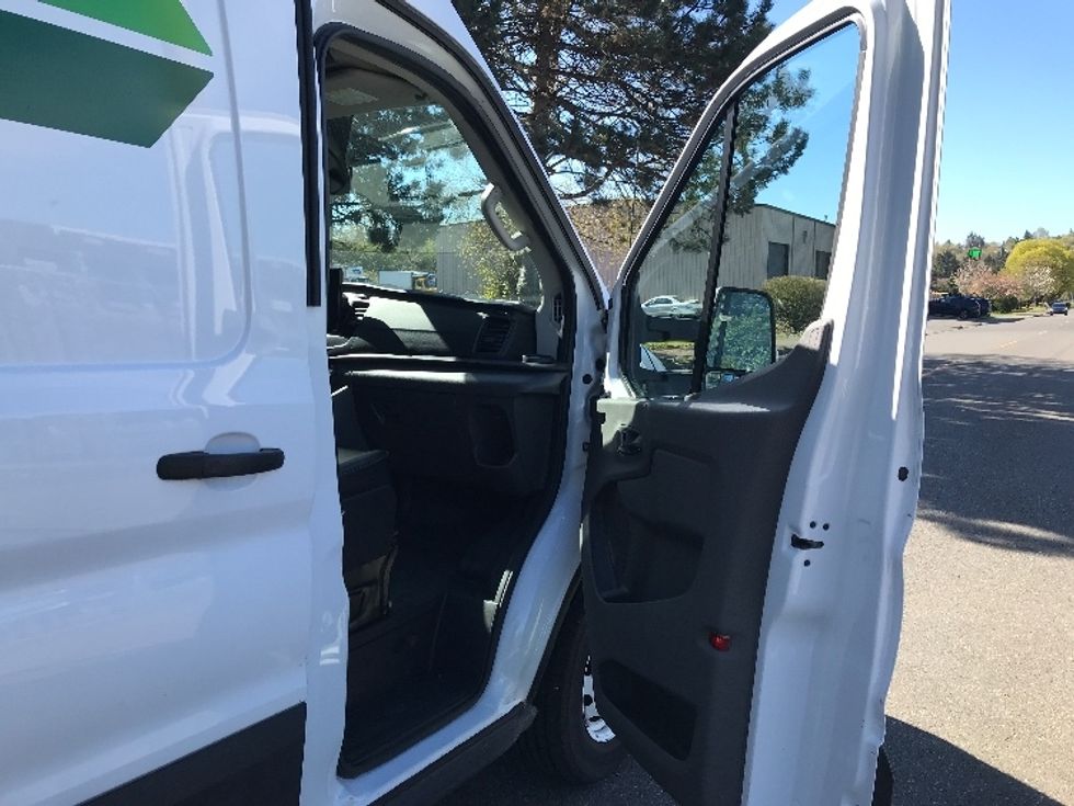 Cargo Van (Panel Van)-Alternative Fuel Trucks & Tractors-Ford-2022-TRAN350E-Tukwila-WA-21,536\n\t\tmiles-$ 40,250 - Image 20