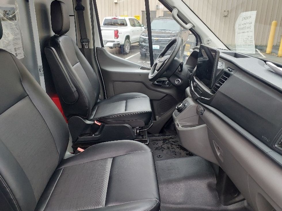Cargo Van (Panel Van)-Alternative Fuel Trucks & Tractors-Ford-2022-TRAN350E-Tukwila-WA-3,211\n\t\tmiles-$ 43,500 - Image 21
