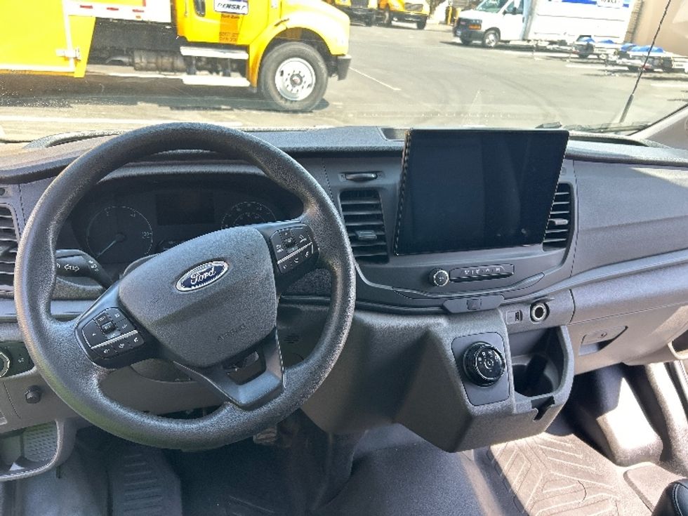 Cargo Van (Panel Van)-Alternative Fuel Trucks & Tractors-Ford-2022-TRAN350E-Ventura-CA-10,888\n\t\tmiles-$ 37,000 - Image 15
