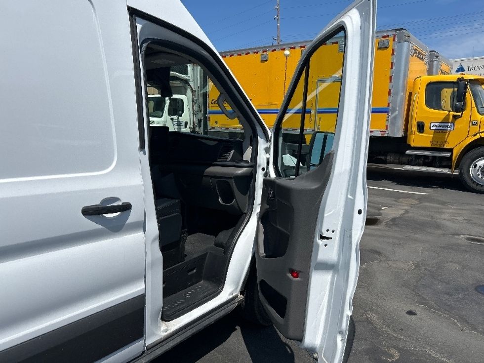 Cargo Van (Panel Van)-Alternative Fuel Trucks & Tractors-Ford-2022-TRAN350E-Ventura-CA-10,888\n\t\tmiles-$ 37,000 - Image 17
