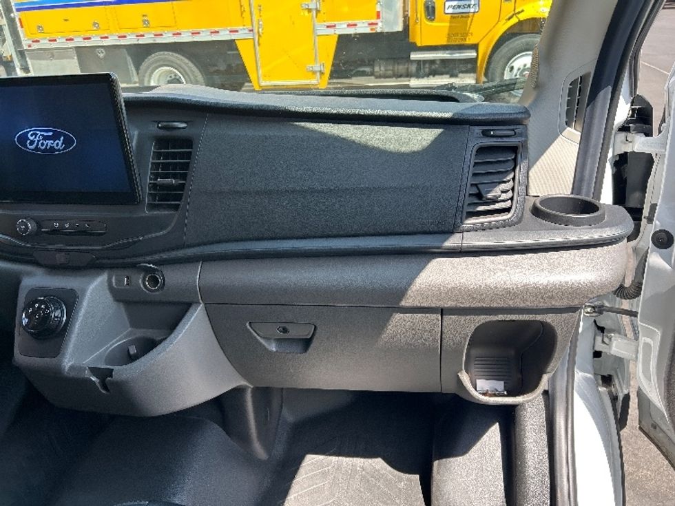 Cargo Van (Panel Van)-Alternative Fuel Trucks & Tractors-Ford-2022-TRAN350E-Ventura-CA-10,888\n\t\tmiles-$ 37,000 - Image 18