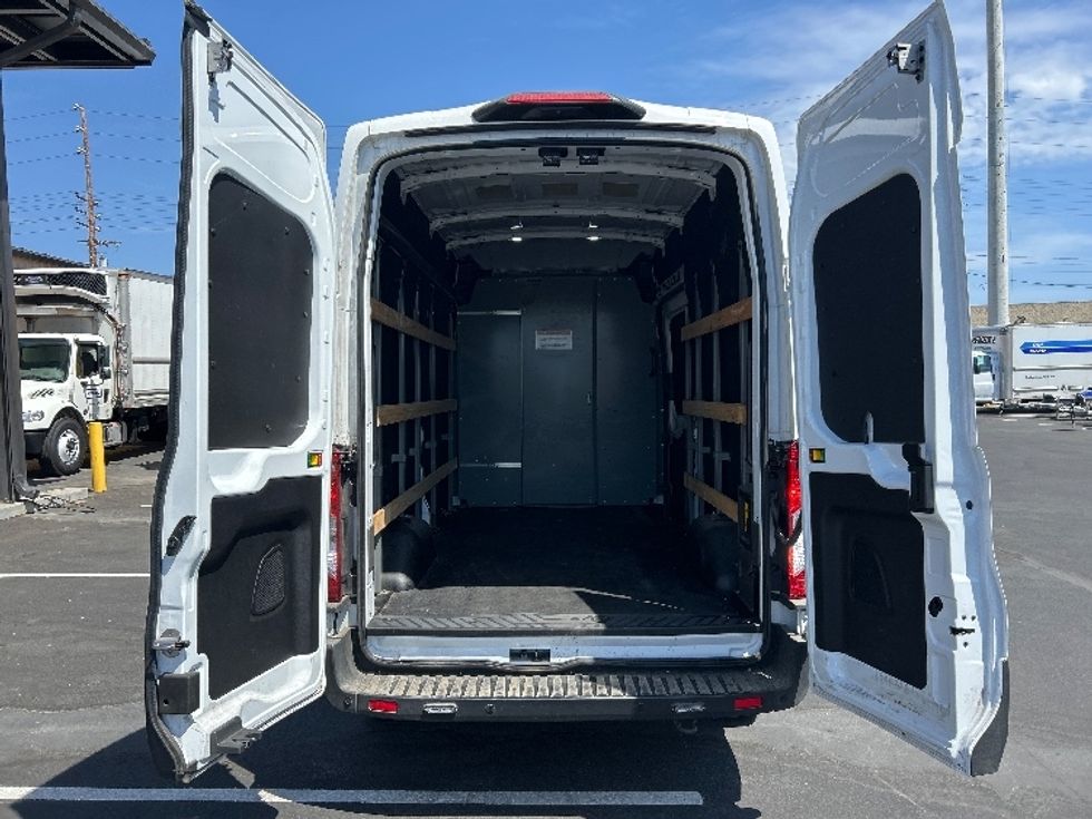 Cargo Van (Panel Van)-Alternative Fuel Trucks & Tractors-Ford-2022-TRAN350E-Ventura-CA-10,888\n\t\tmiles-$ 37,000 - Image 7