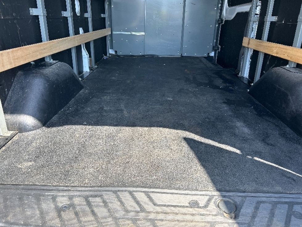 Cargo Van (Panel Van)-Alternative Fuel Trucks & Tractors-Ford-2022-TRAN350E-Ventura-CA-10,888\n\t\tmiles-$ 37,000 - Image 8