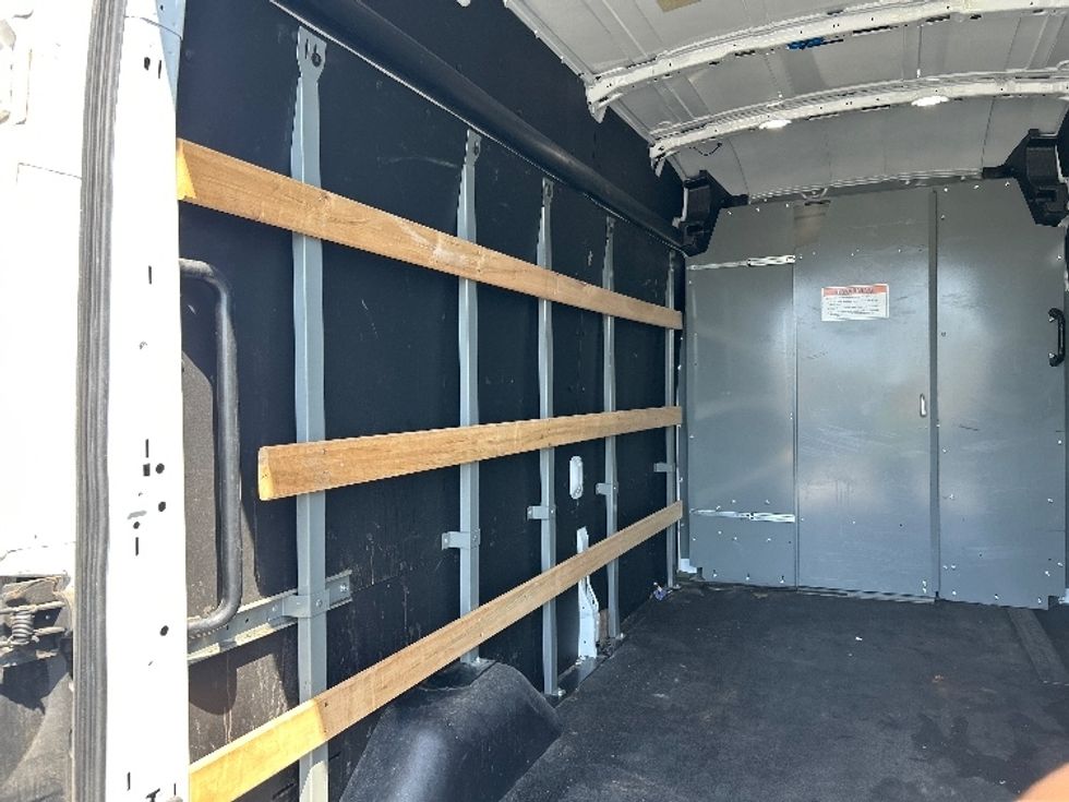 Cargo Van (Panel Van)-Alternative Fuel Trucks & Tractors-Ford-2022-TRAN350E-Ventura-CA-10,888\n\t\tmiles-$ 37,000 - Image 9