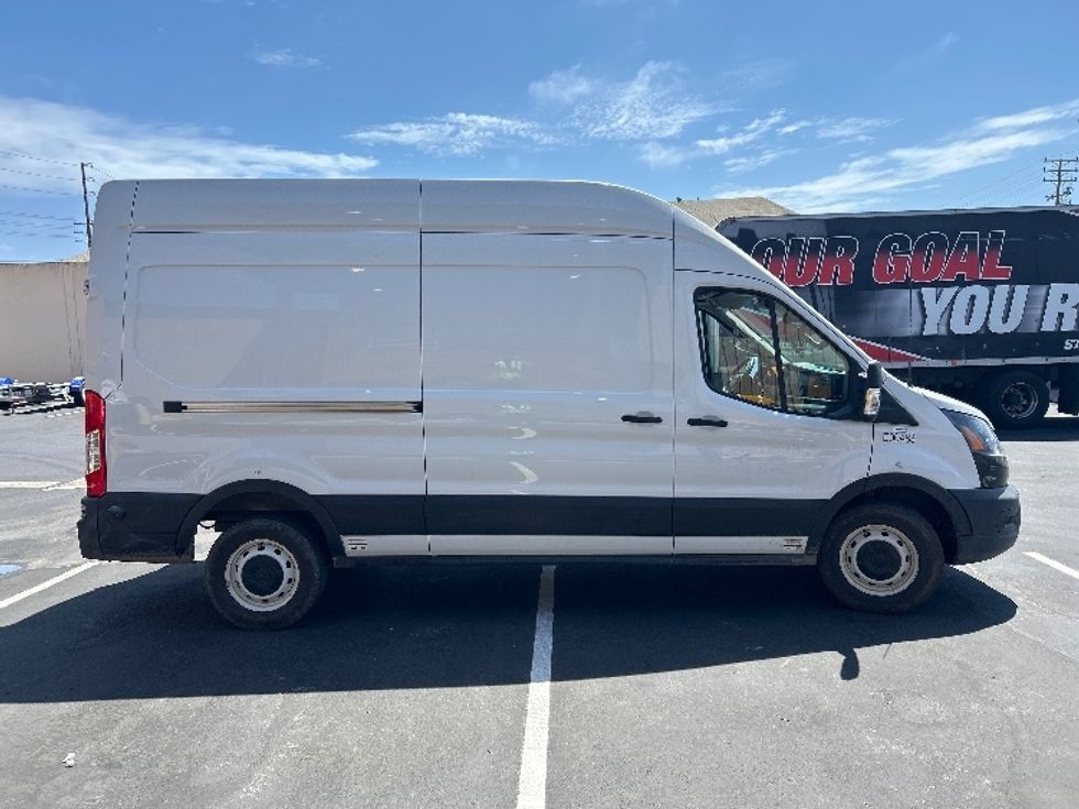 Cargo Van (Panel Van)-Alternative Fuel Trucks & Tractors-Ford-2022-TRAN350E-Ventura-CA-9,277\n\t\tmiles-$ 37,250 - Image 12