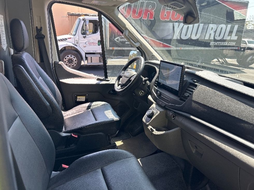 Cargo Van (Panel Van)-Alternative Fuel Trucks & Tractors-Ford-2022-TRAN350E-Ventura-CA-9,277\n\t\tmiles-$ 37,250 - Image 19