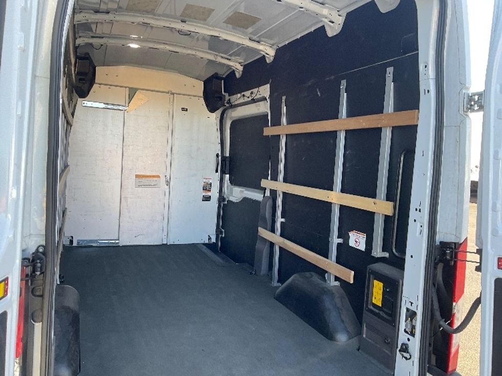 Cargo Van (Panel Van)-Alternative Fuel Trucks & Tractors-Ford-2022-TRAN350E-Warren-MI-13,691\n\t\tmiles-$ 37,250 - Image 10