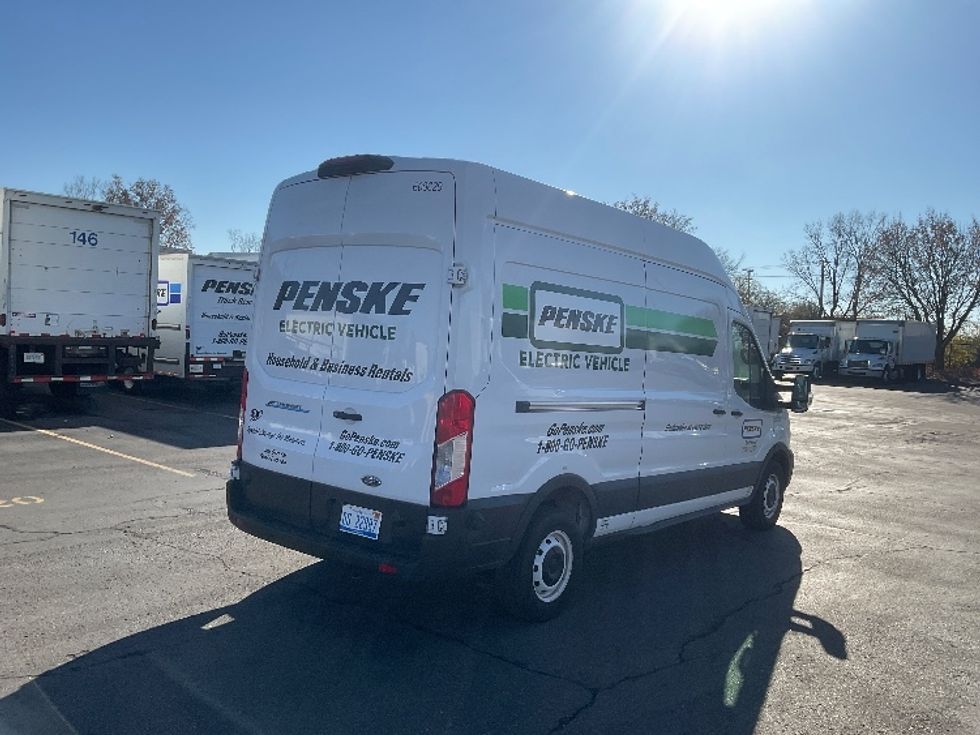 Cargo Van (Panel Van)-Alternative Fuel Trucks & Tractors-Ford-2022-TRAN350E-Warren-MI-13,691\n\t\tmiles-$ 37,250 - Image 11