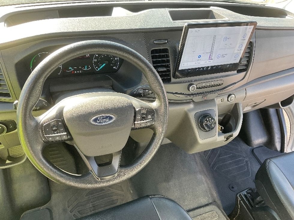 Cargo Van (Panel Van)-Alternative Fuel Trucks & Tractors-Ford-2022-TRAN350E-Warren-MI-13,691\n\t\tmiles-$ 37,250 - Image 15