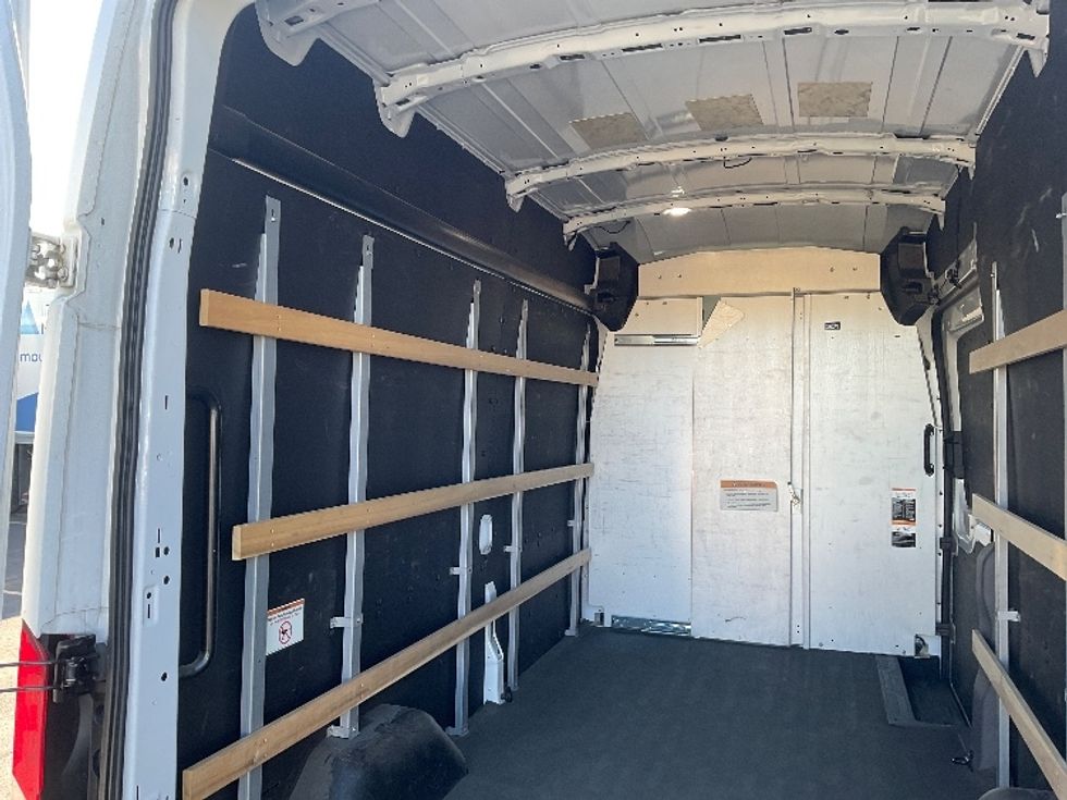 Cargo Van (Panel Van)-Alternative Fuel Trucks & Tractors-Ford-2022-TRAN350E-Warren-MI-13,691\n\t\tmiles-$ 37,250 - Image 9