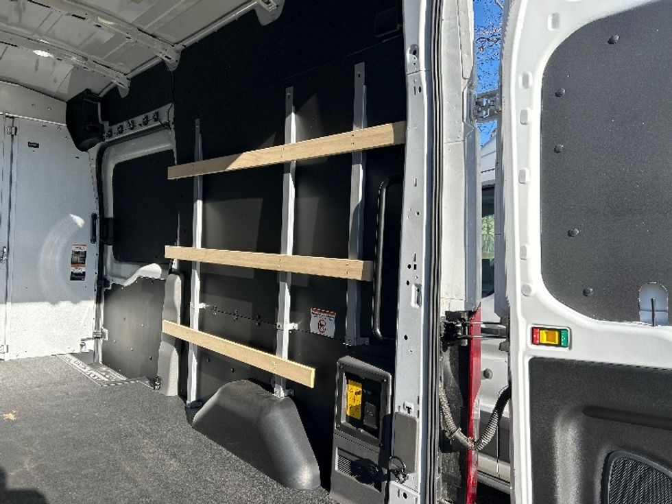 Cargo Van (Panel Van)-Alternative Fuel Trucks & Tractors-Ford-2022-TRAN350E-West Babylon-NY-281\n\t\tmiles-$ 41,500 - Image 10