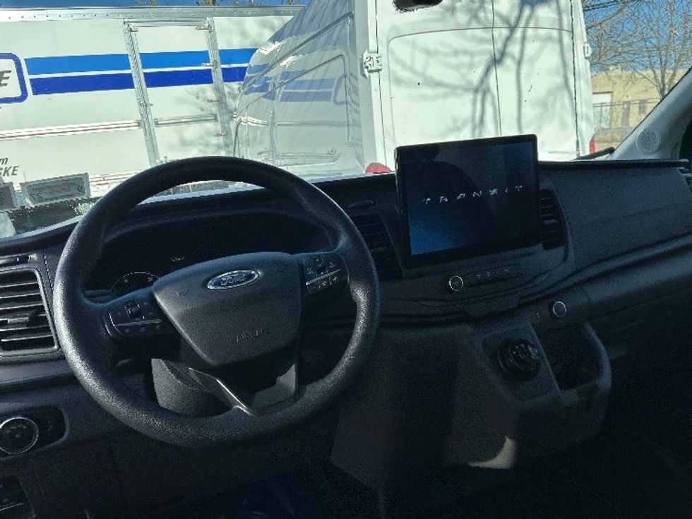 Cargo Van (Panel Van)-Alternative Fuel Trucks & Tractors-Ford-2022-TRAN350E-West Babylon-NY-281\n\t\tmiles-$ 41,500 - Image 15