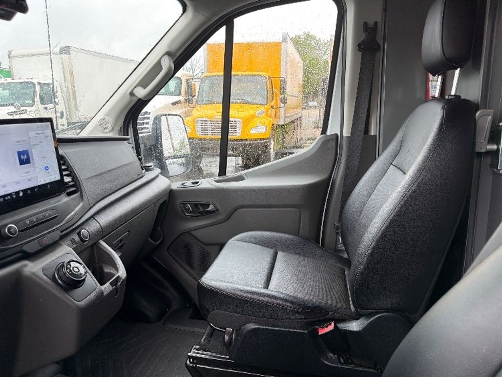 Cargo Van (Panel Van)-Alternative Fuel Trucks & Tractors-Ford-2022-TRAN350E-West Babylon-NY-33,058\n\t\tmiles-$ 38,500 - Image 19