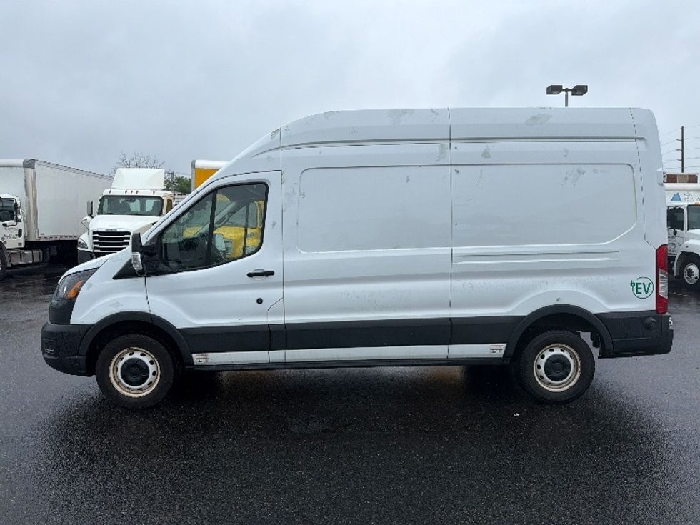 Cargo Van (Panel Van)-Alternative Fuel Trucks & Tractors-Ford-2022-TRAN350E-West Babylon-NY-33,058\n\t\tmiles-$ 38,500 - Image 4