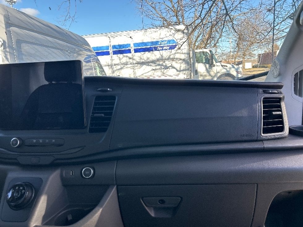 Cargo Van (Panel Van)-Alternative Fuel Trucks & Tractors-Ford-2022-TRAN350E-West Babylon-NY-416\n\t\tmiles-$ 41,500 - Image 18